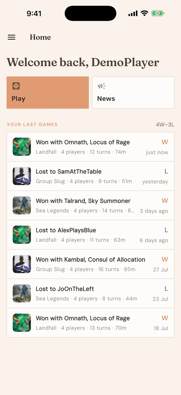 The Home screen: a welcome heading, buttons for Play and News, and a list of the last games with results.